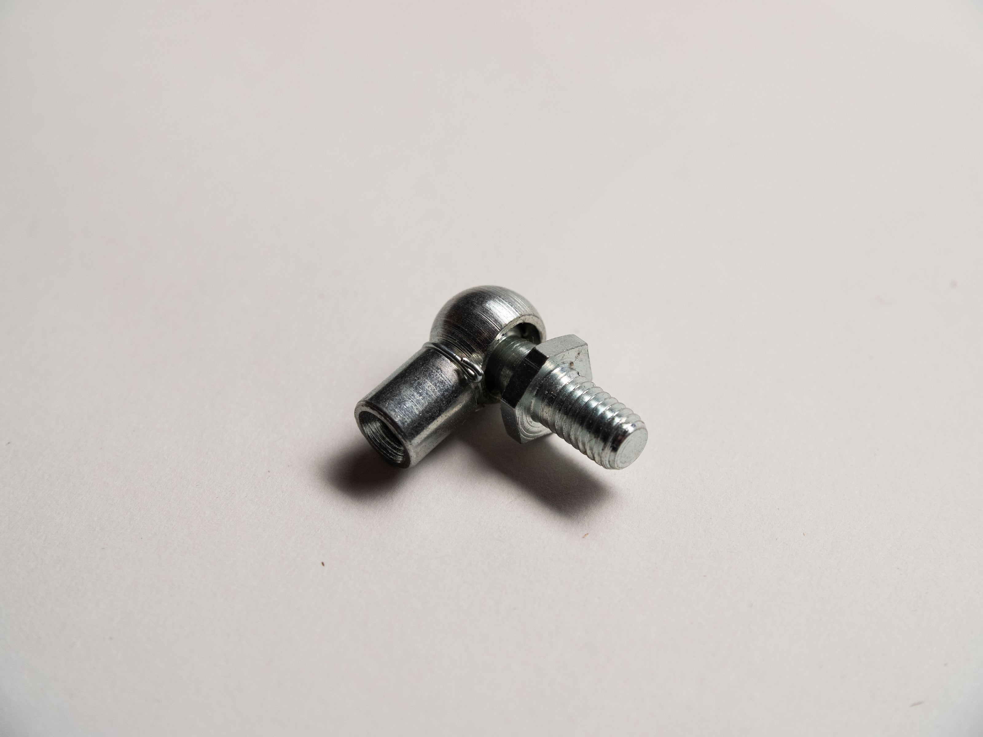 Stahl - Winkelgelenk Artikel- Nr. 501916 · Länge 19 mm · Zapfen M8*13 · Gewinde M6