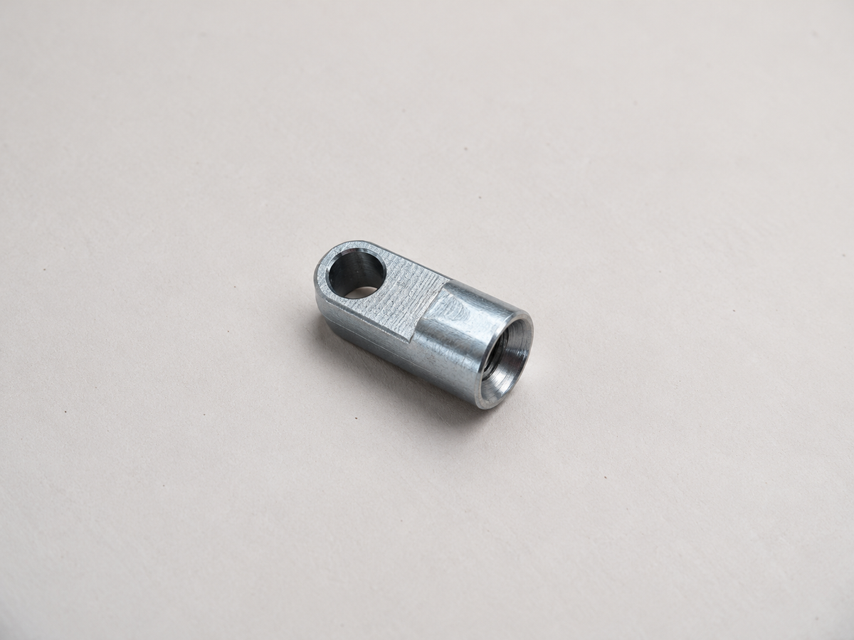 Auge mit Fase Artikel- Nr. 502171 · Länge 28 mm · Bohrung 10,1 · SW10 · Gewinde M10