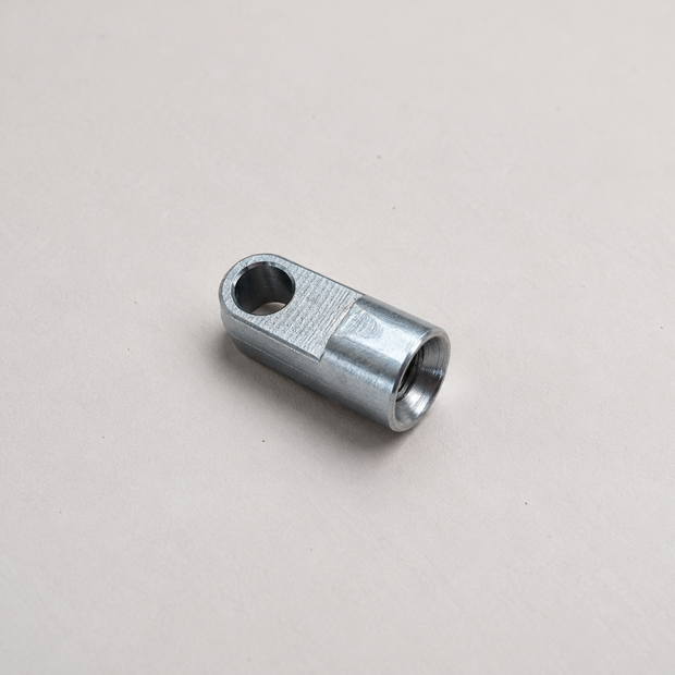 Auge mit Fase Artikel- Nr. 502171 · Länge 28 mm · Bohrung 10,1 · SW10 · Gewinde M10