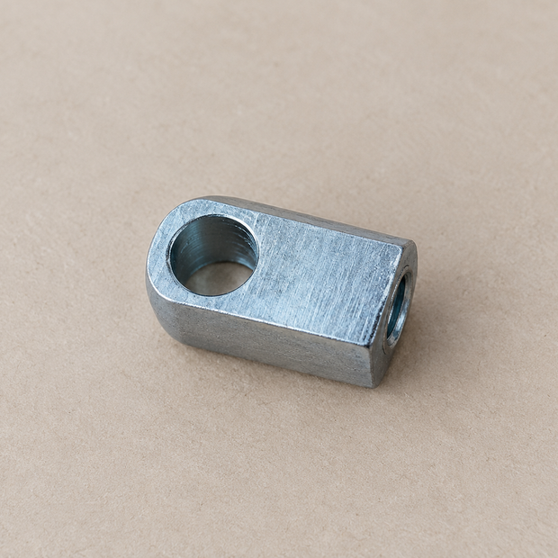 Auge Artikel- Nr. 502314 · Länge 20 mm · Bohrung 10,2 · SW12 · Gewinde M8